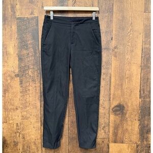 Lululemon women’s black trousers size 4 EUC